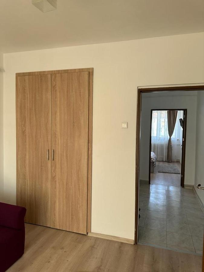 Velovan Apartment Craiova Exterior photo